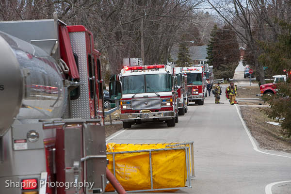 Palatine Rural FPD house fire at 124 Poteet in Inverness 3-27-13